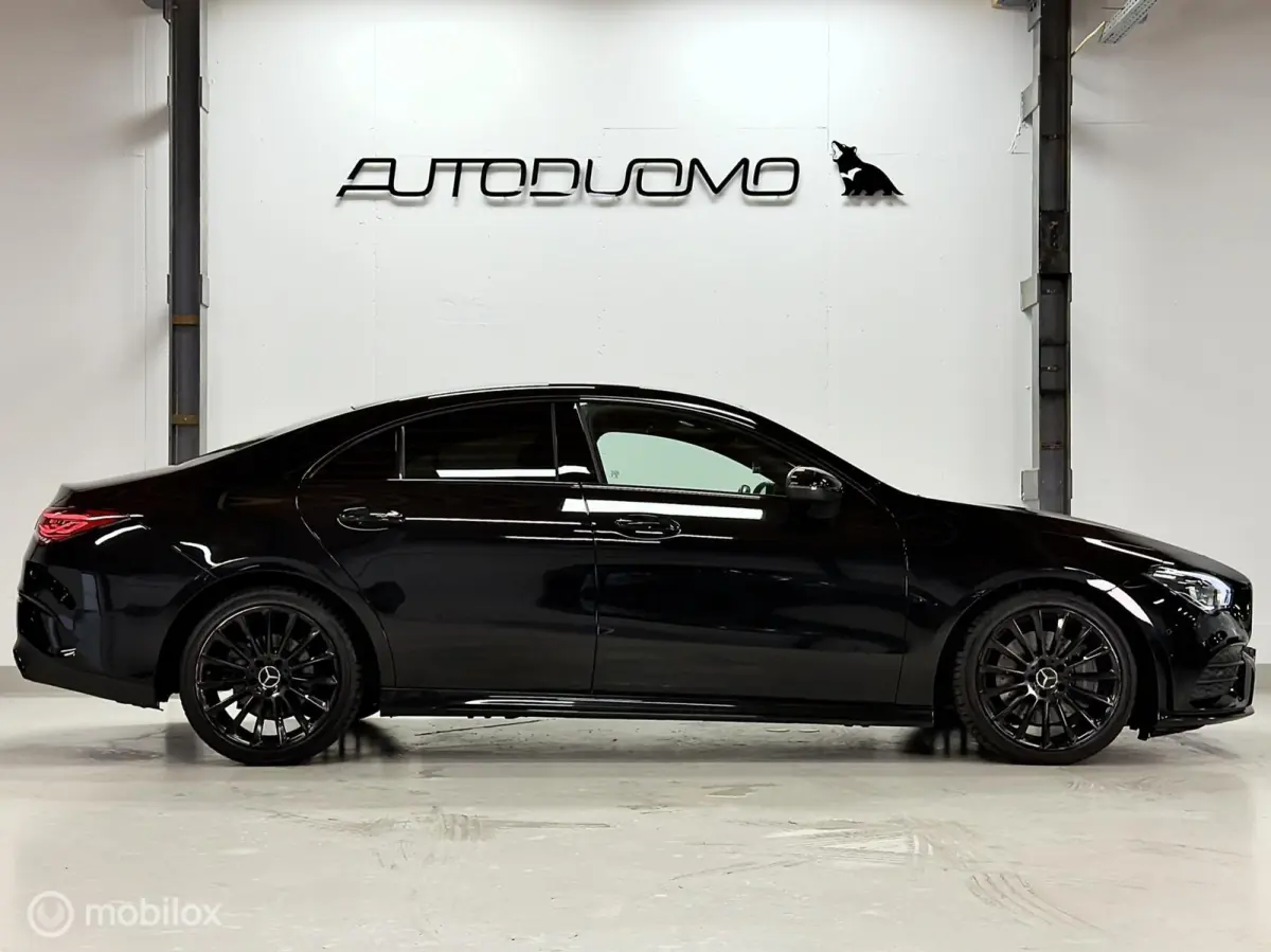 200 AMG | Pano | Dodehoek | Beam | Stoelverwarming | Sfeer | Night | 18" | NAP | Camera | Leer/Alcantara | Verkeerslichtweergave+ | Widescreen | DYNAMIC