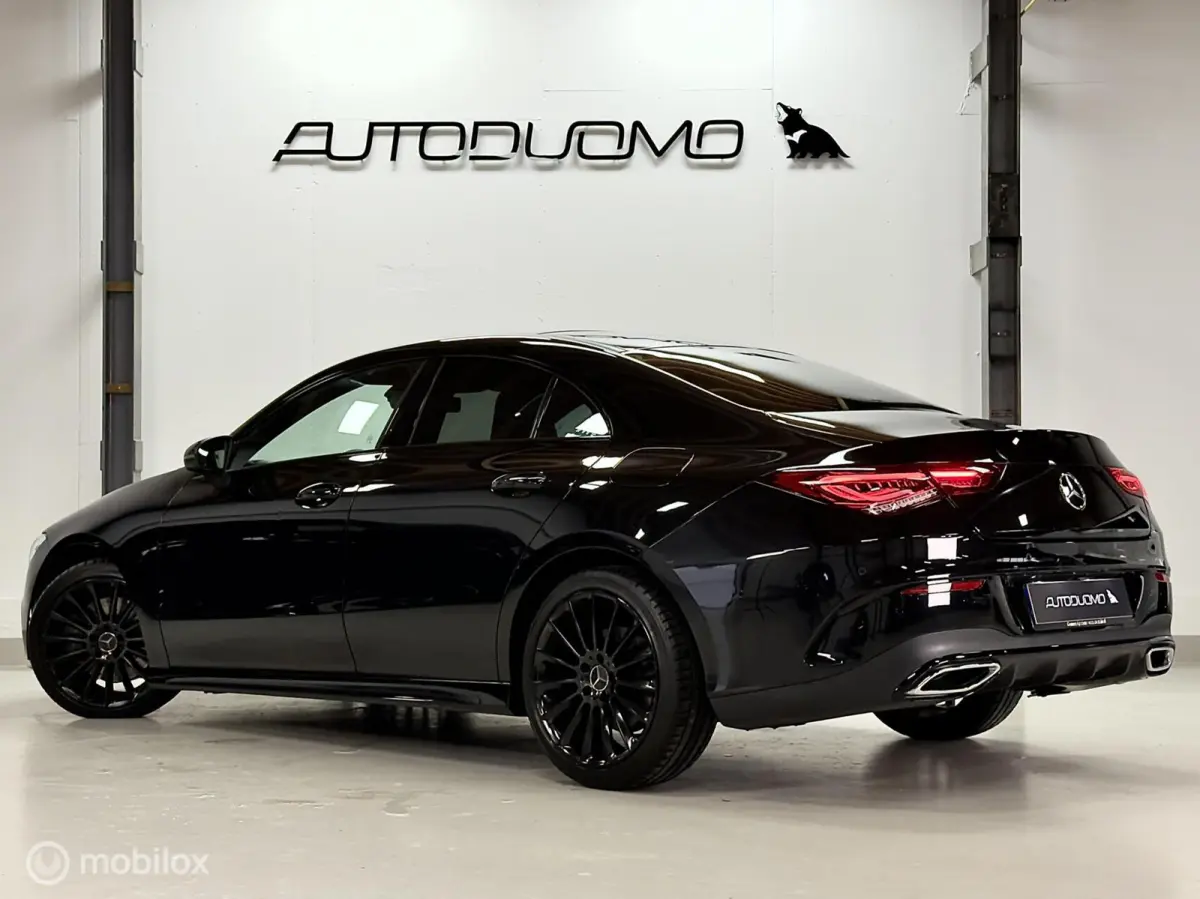 200 AMG | Pano | Dodehoek | Beam | Stoelverwarming | Sfeer | Night | 18" | NAP | Camera | Leer/Alcantara | Verkeerslichtweergave+ | Widescreen | DYNAMIC