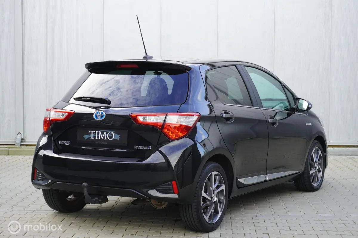 1.5 Hybrid Premium