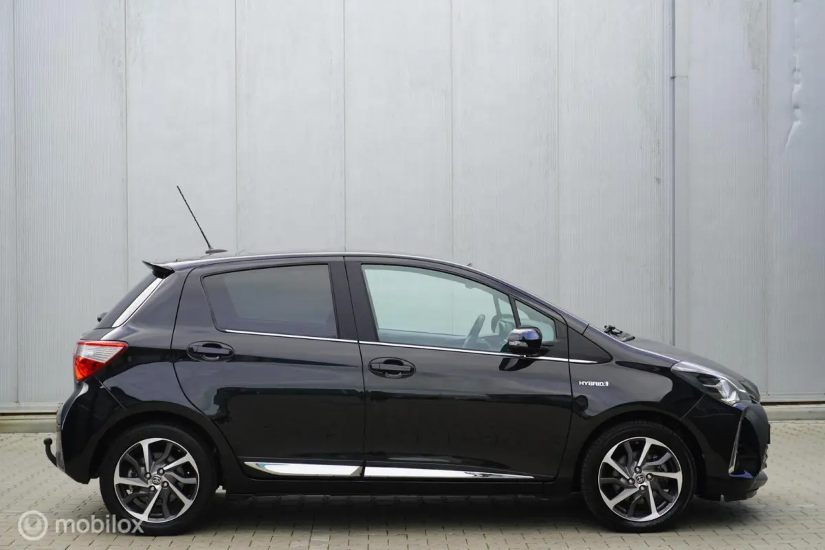 1.5 Hybrid Premium