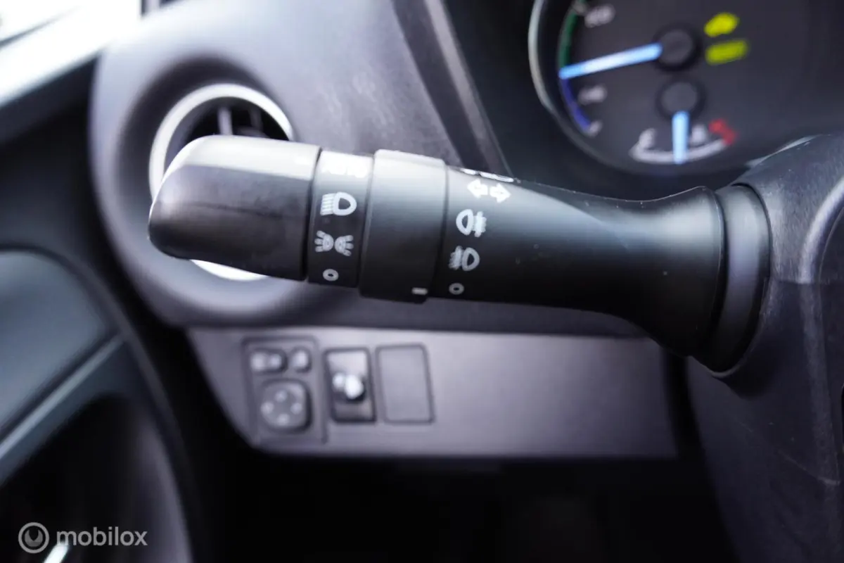 1.5 Hybrid Premium
