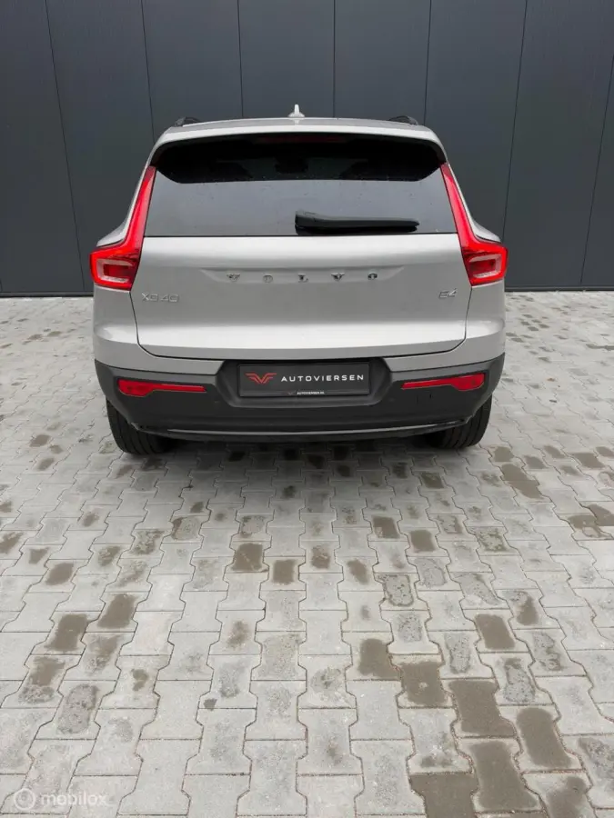 2.0 B4 Ultimate Dark | Trekhaak | Blis | Adapt. Cruise | Harman Kardon | Memory stoelen |