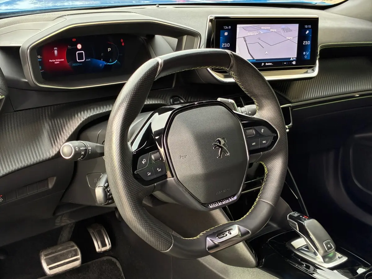 1.2 PureTech GT-Line|1e Eigenaar|Automaat|Navigatie|Camera|CruiseControl|PDC|Climatronic|APK tot 2028||