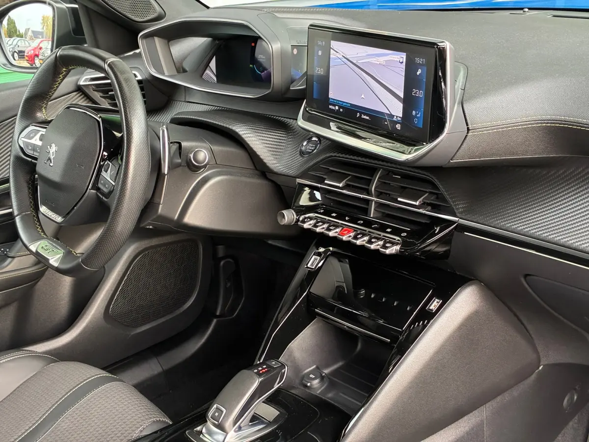 1.2 PureTech GT-Line|1e Eigenaar|Automaat|Navigatie|Camera|CruiseControl|PDC|Climatronic|APK tot 2028||