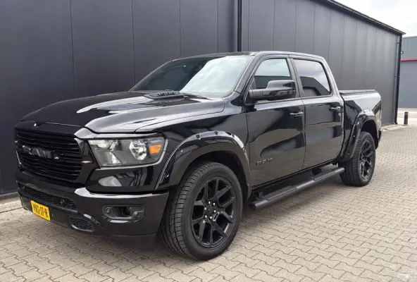 1500 4x4 Crew Cab LPG Marge (btw vrij) Blackout