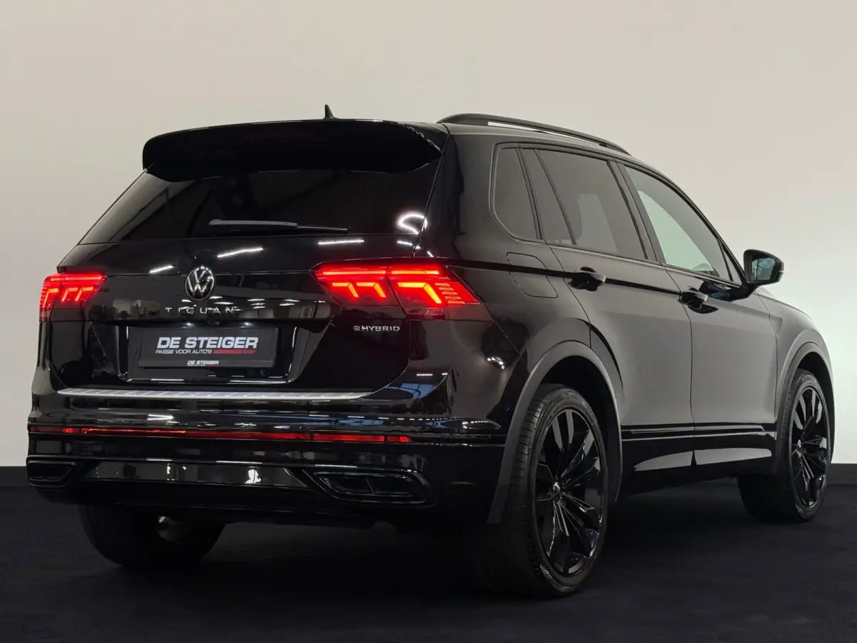 1.4 TSI eHybrid 3 X R-Line Blackstyle Pano Keyless