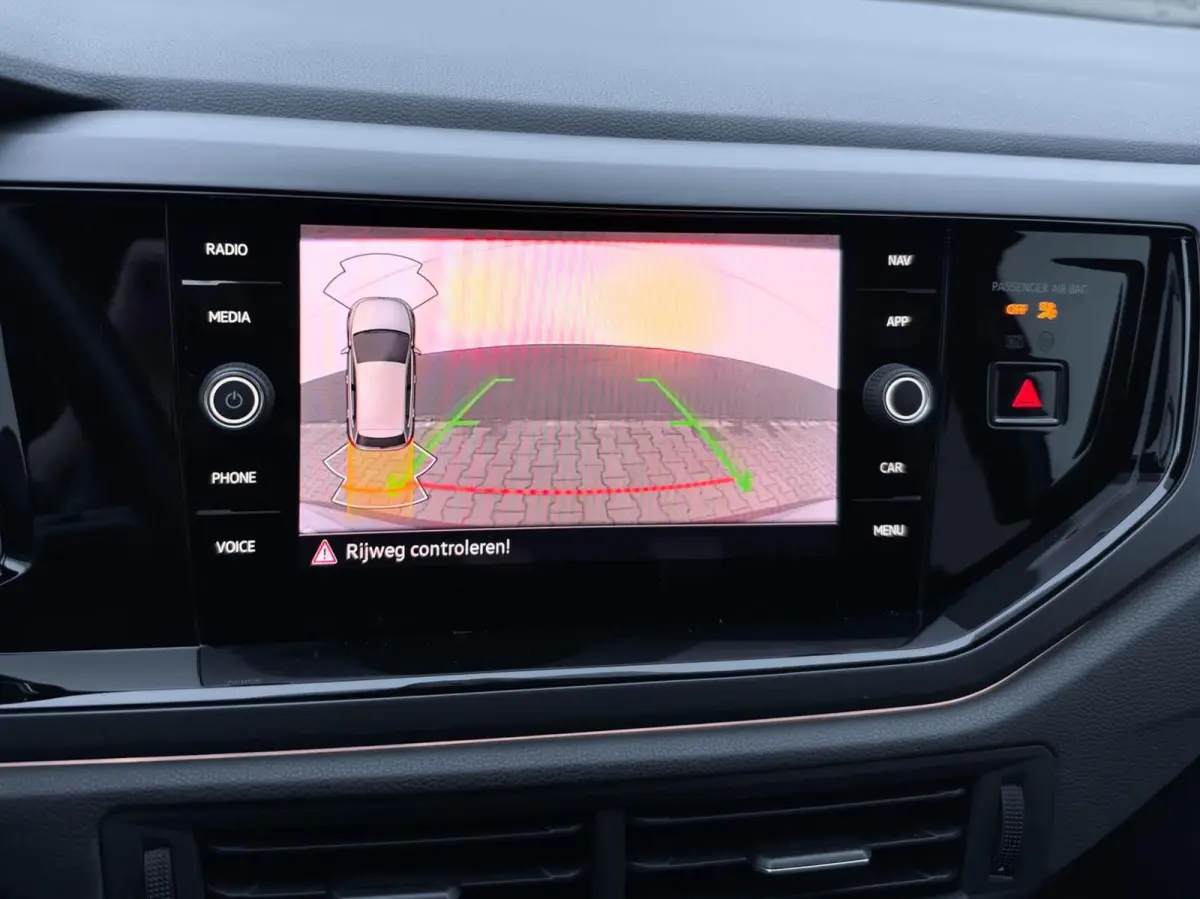 1.0 TSI 95pk DSG R-Line | Carplay | Virtual cockpit | Camera | Stoelverwarming