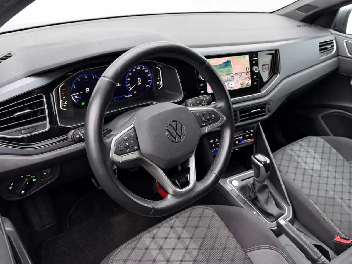 1.0 TSI 95pk DSG R-Line | Carplay | Virtual cockpit | Camera | Stoelverwarming