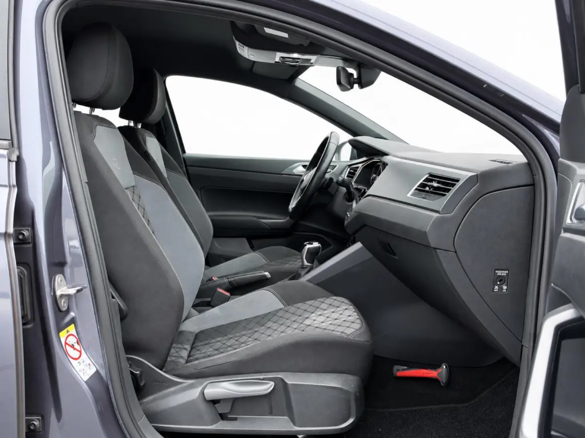 1.0 TSI 95pk DSG R-Line | Carplay | Virtual cockpit | Camera | Stoelverwarming