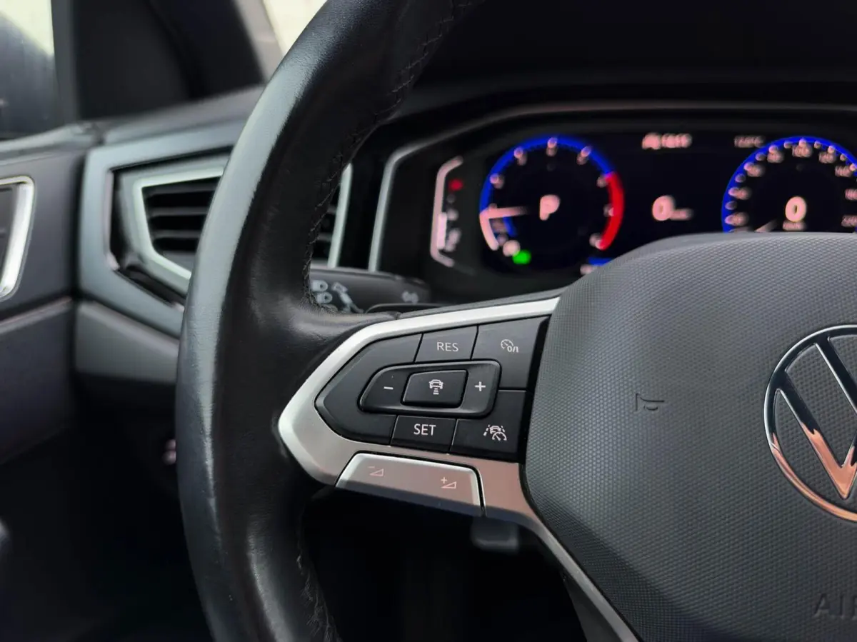 1.0 TSI 95pk DSG R-Line | Carplay | Virtual cockpit | Camera | Stoelverwarming