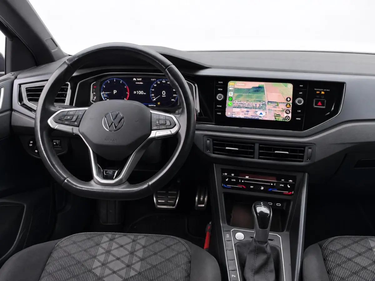 1.0 TSI 95pk DSG R-Line | Carplay | Virtual cockpit | Camera | Stoelverwarming