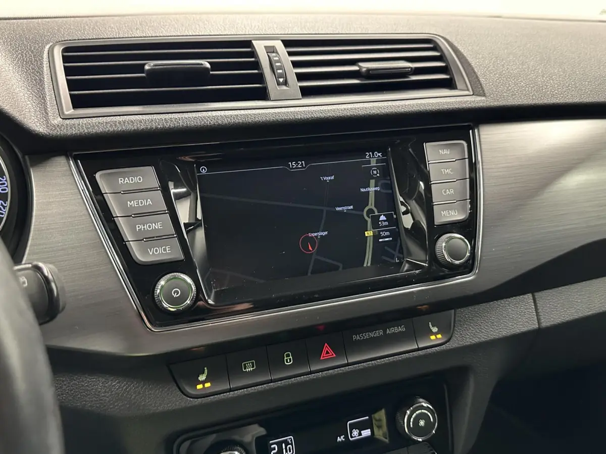 1.2 TSI Style TREKHAAK NAVI CRUISE LM 82000KM.
