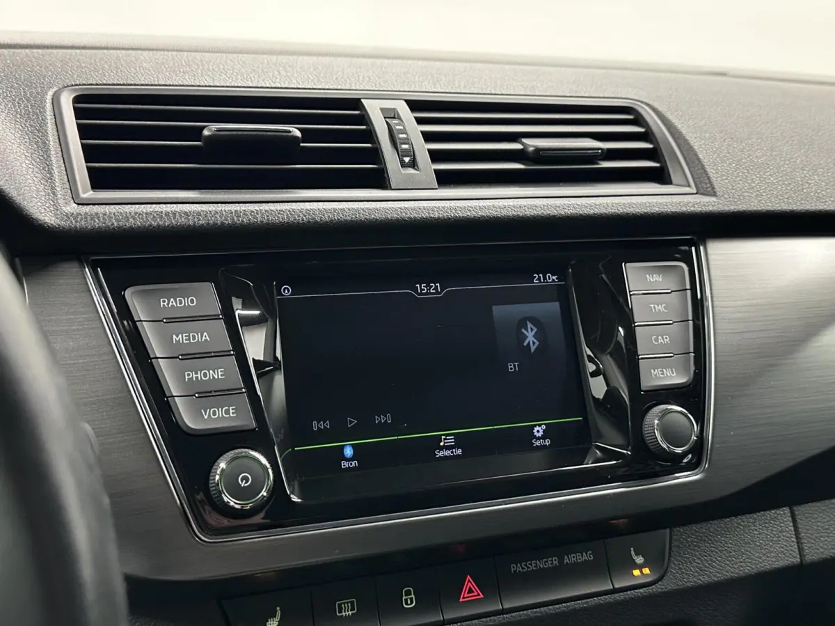 1.2 TSI Style TREKHAAK NAVI CRUISE LM 82000KM.