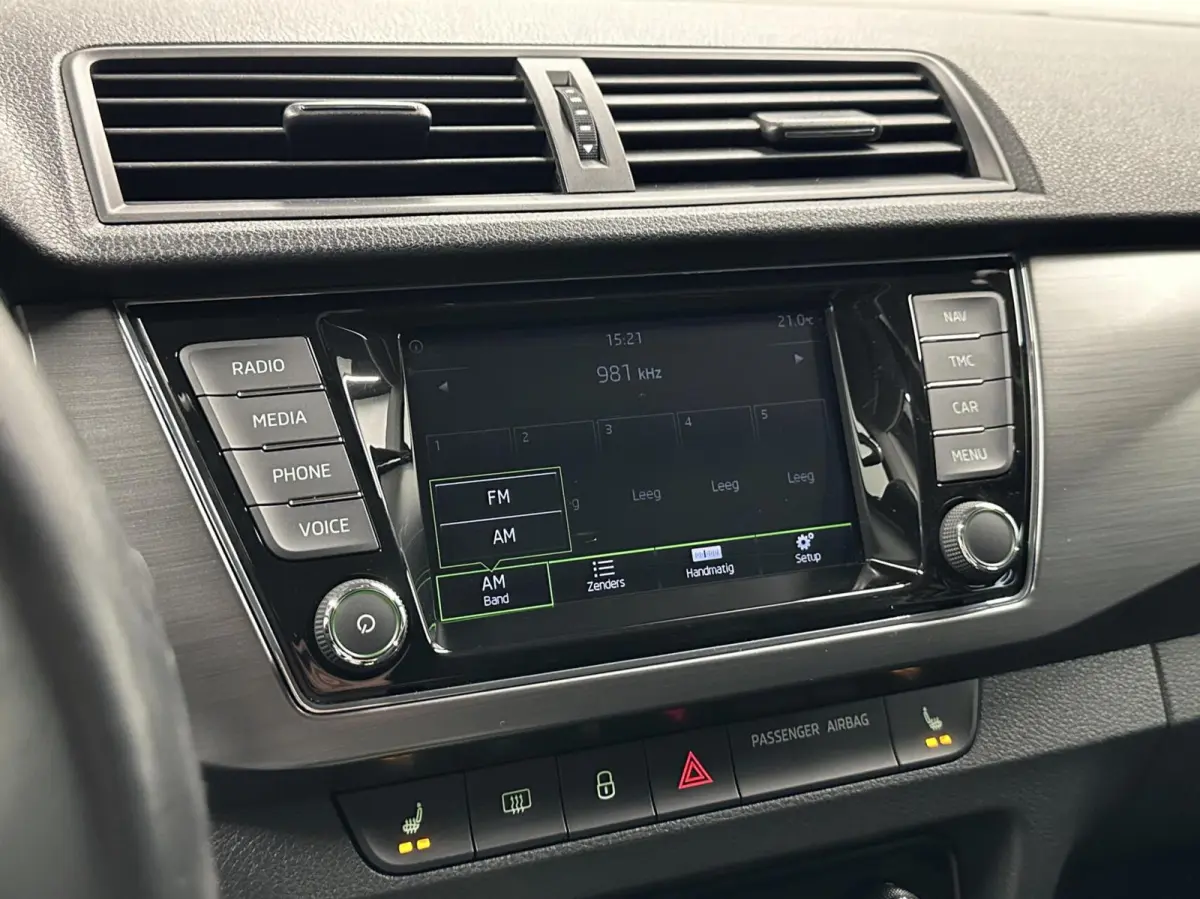 1.2 TSI Style TREKHAAK NAVI CRUISE LM 82000KM.