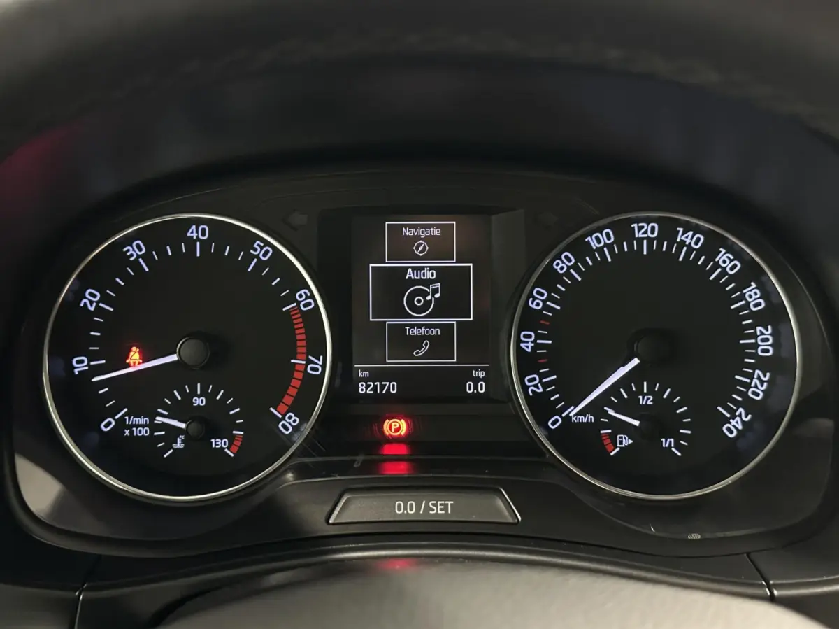 1.2 TSI Style TREKHAAK NAVI CRUISE LM 82000KM.