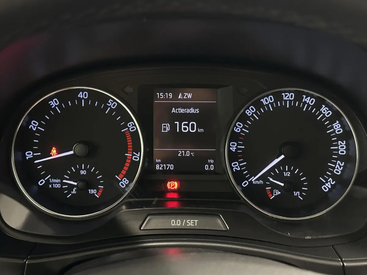 1.2 TSI Style TREKHAAK NAVI CRUISE LM 82000KM.