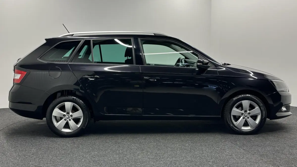 1.2 TSI Style TREKHAAK NAVI CRUISE LM 82000KM.