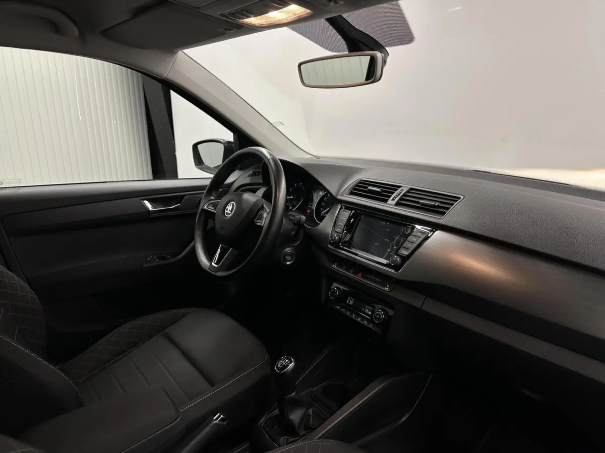 1.2 TSI Style TREKHAAK NAVI CRUISE LM 82000KM.
