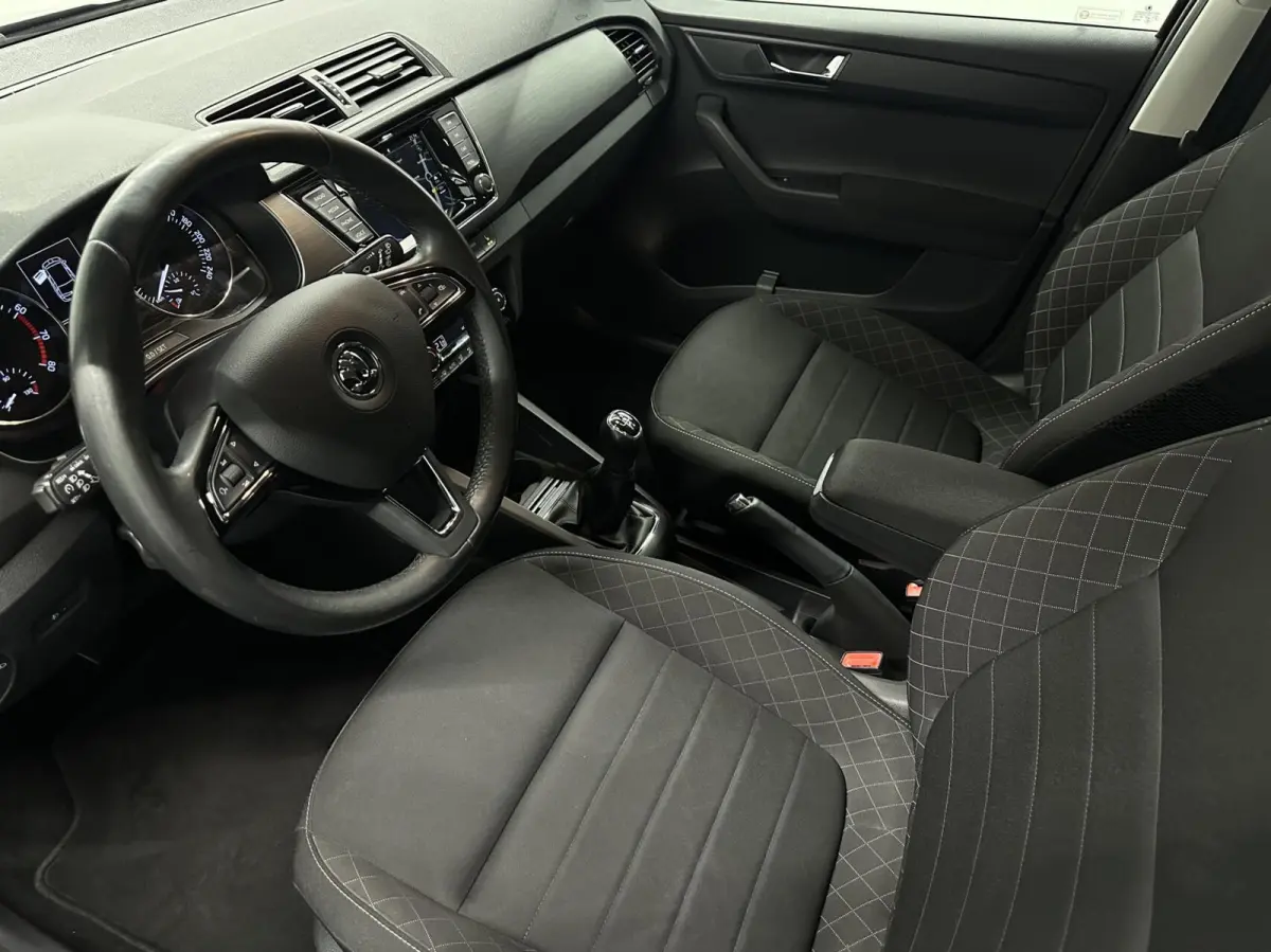 1.2 TSI Style TREKHAAK NAVI CRUISE LM 82000KM.