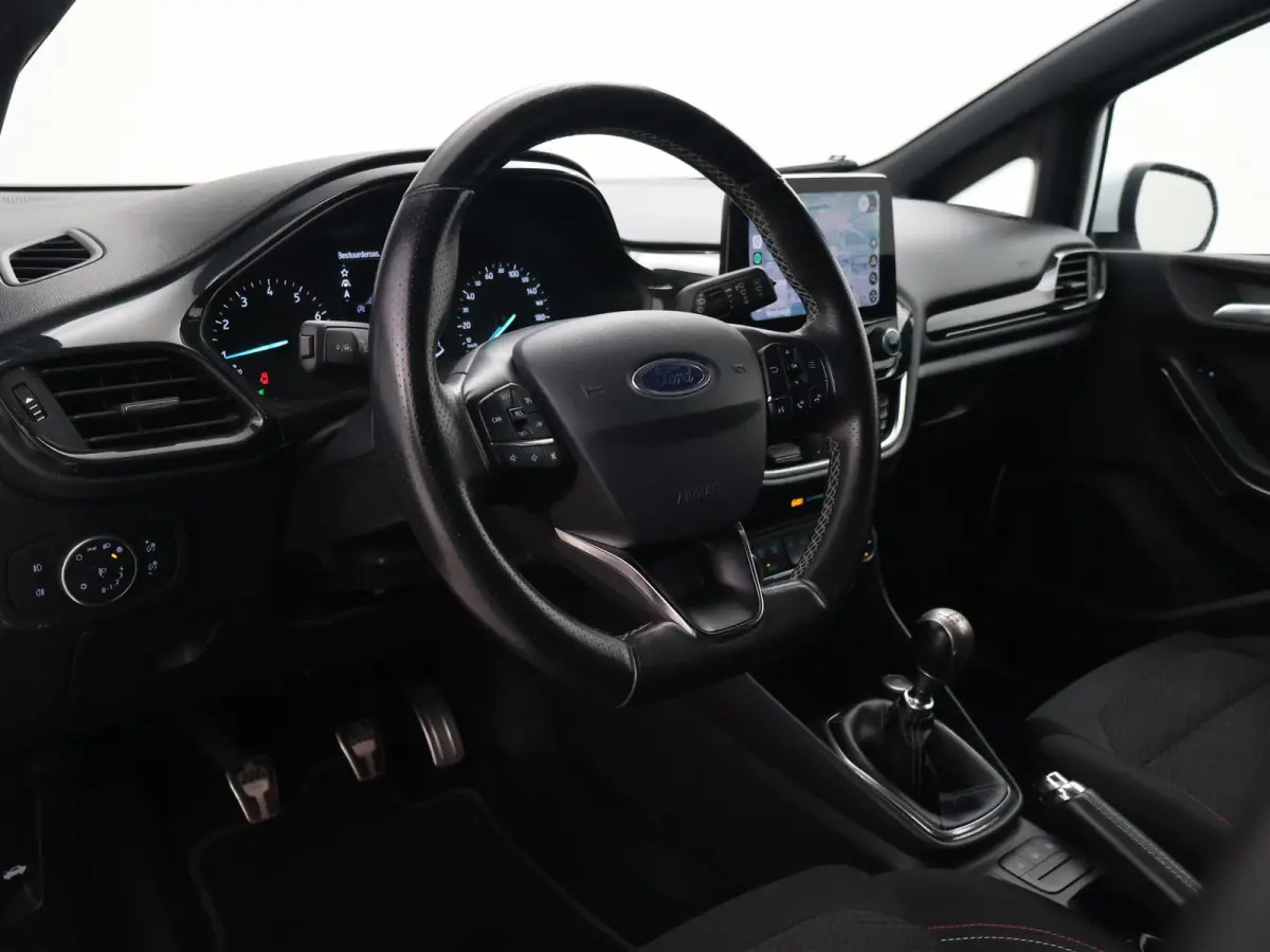 1.0 E.B. ST-LINE + CARPLAY | DAB | 17 INCH | NAVIGATIE | VOORRUITVERWARMING