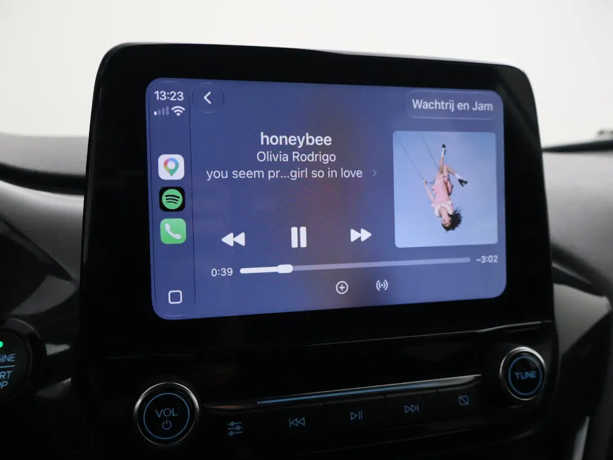 1.0 E.B. ST-LINE + CARPLAY | DAB | 17 INCH | NAVIGATIE | VOORRUITVERWARMING