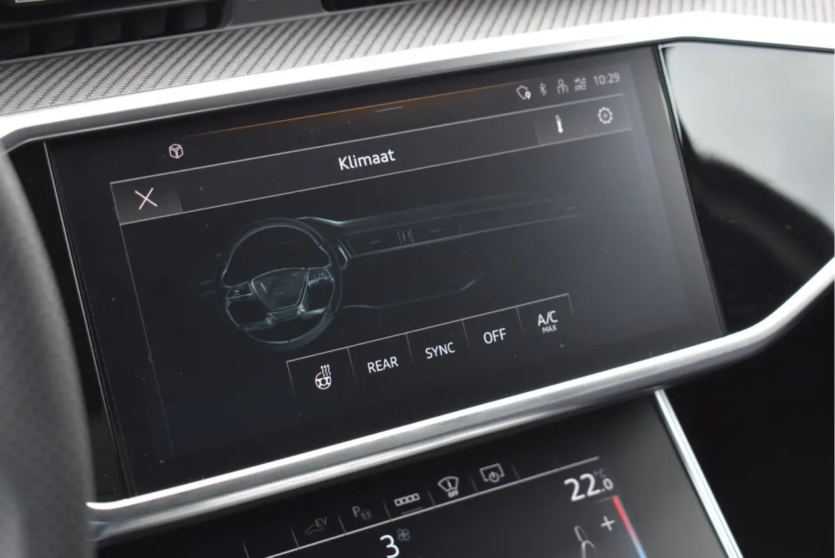 55 TFSI e Quattro S-Line Competition Pano Soft-Close Matrix HD Navi Sfeer ACC Keyless S6 Diffusor 21 Inch Velgen