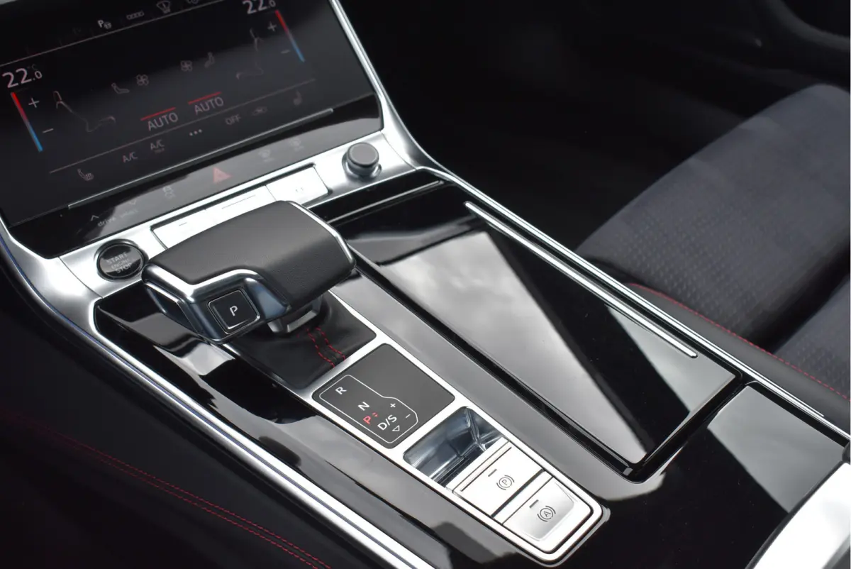55 TFSI e Quattro S-Line Competition Pano Soft-Close Matrix HD Navi Sfeer ACC Keyless S6 Diffusor 21 Inch Velgen
