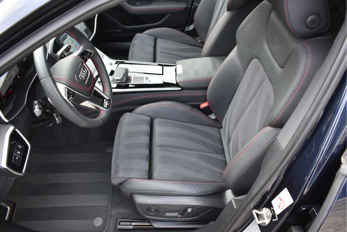 55 TFSI e Quattro S-Line Competition Pano Soft-Close Matrix HD Navi Sfeer ACC Keyless S6 Diffusor 21 Inch Velgen
