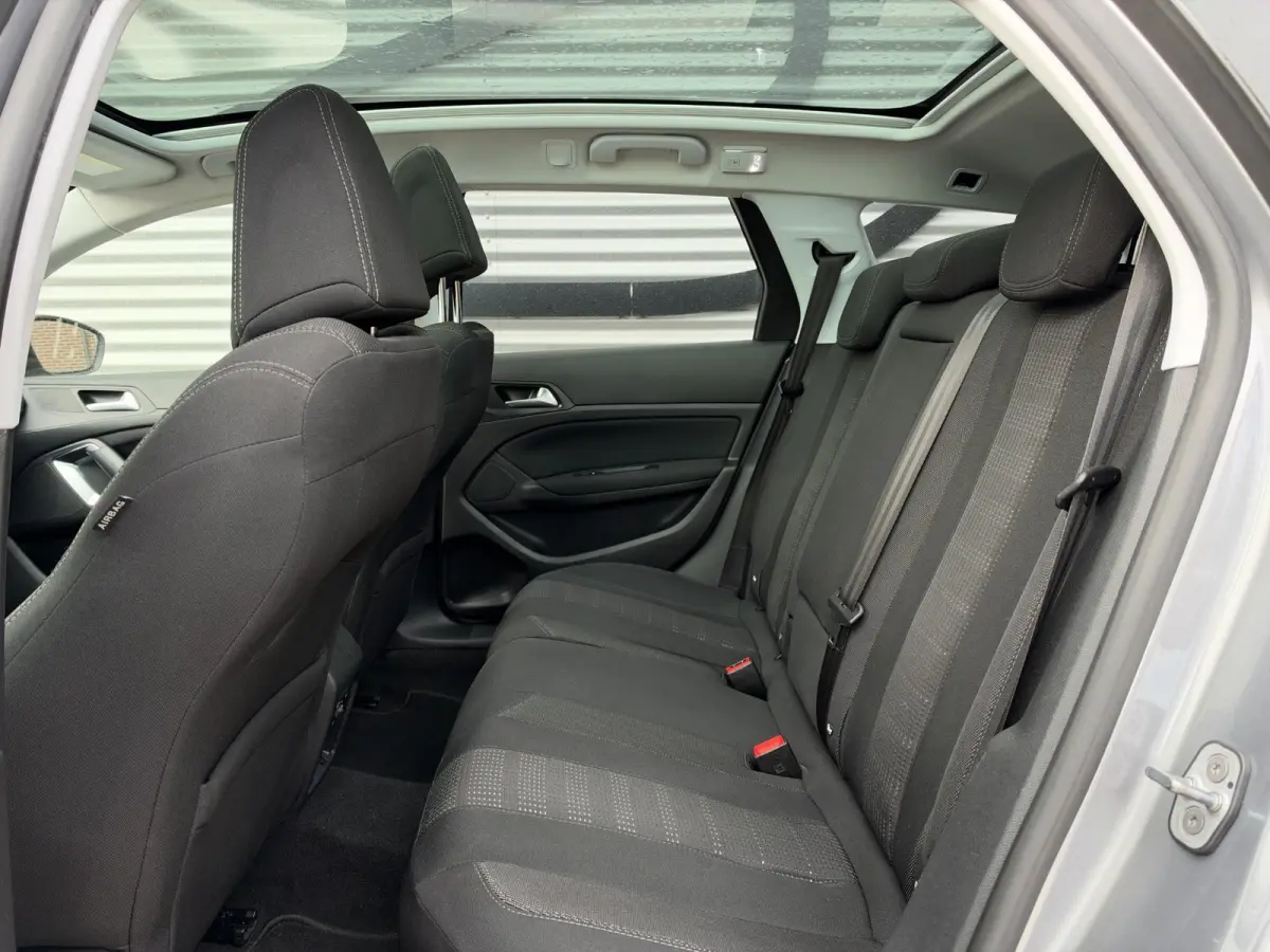 1.2 PureTech Blue Lease Premium Navi|Pano|Camera|Clima|Cruise|Stoelverwarming|N.A.P|APK tot 05-2027