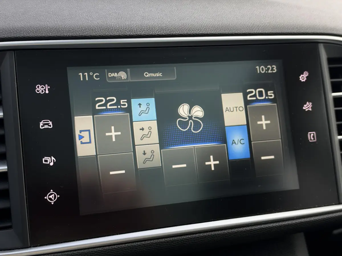 1.2 PureTech Blue Lease Premium Navi|Pano|Camera|Clima|Cruise|Stoelverwarming|N.A.P|APK tot 05-2027