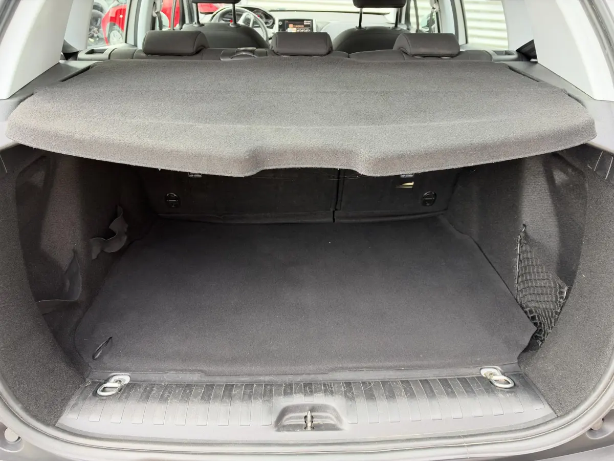 1.2 PureTech Active 1e Eigenaar|Navi|Carplay|D-riem vv in 2025|Clima|Cruise|PDC|N.A.P|Nieuwe APK bij Aflevering