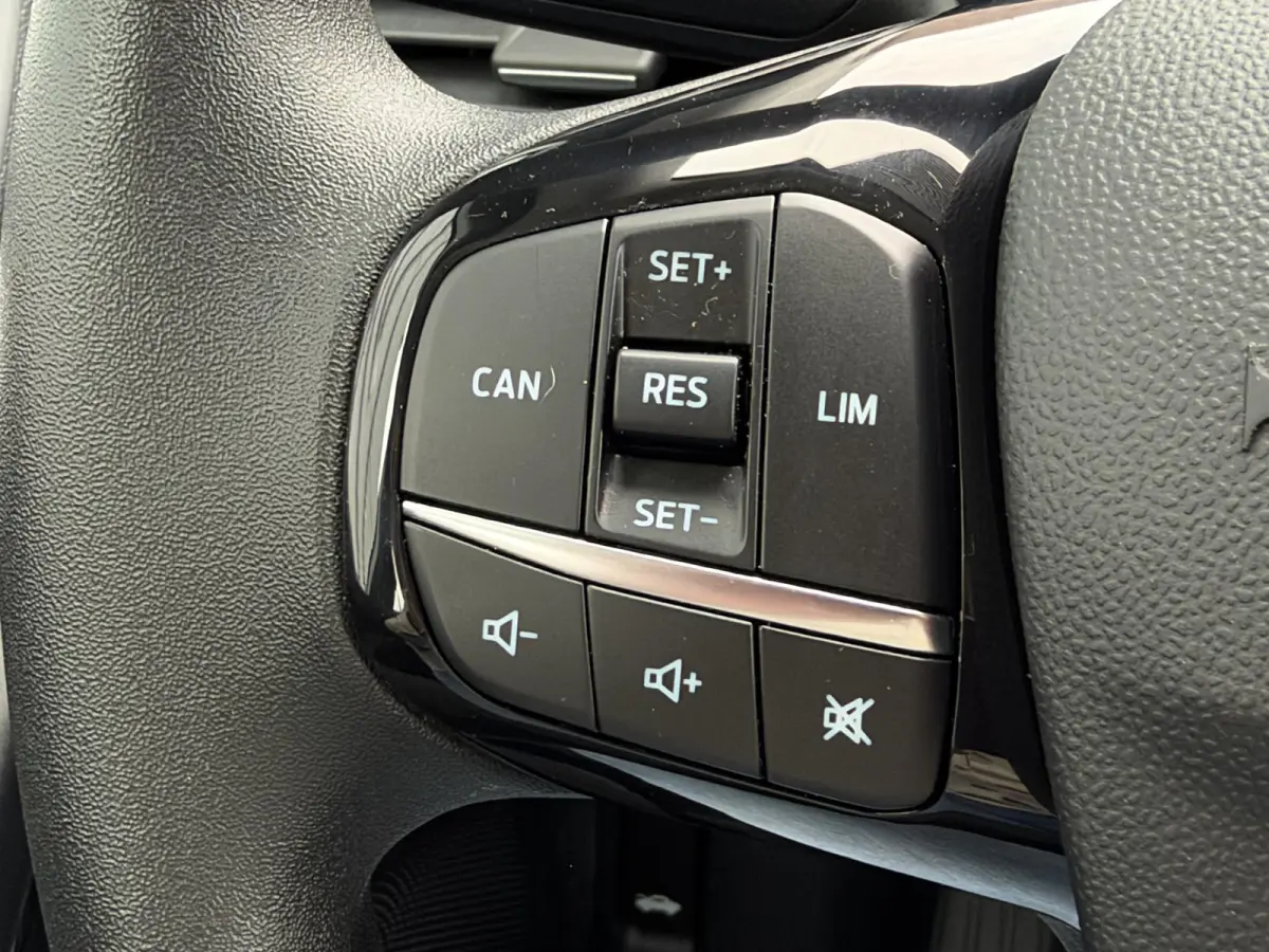 1.1 Trend 2e Eigenaar|Navi|Airco|Cruise|Carplay|N.A.P|Goed Onderhouden|APK tot 03-2027