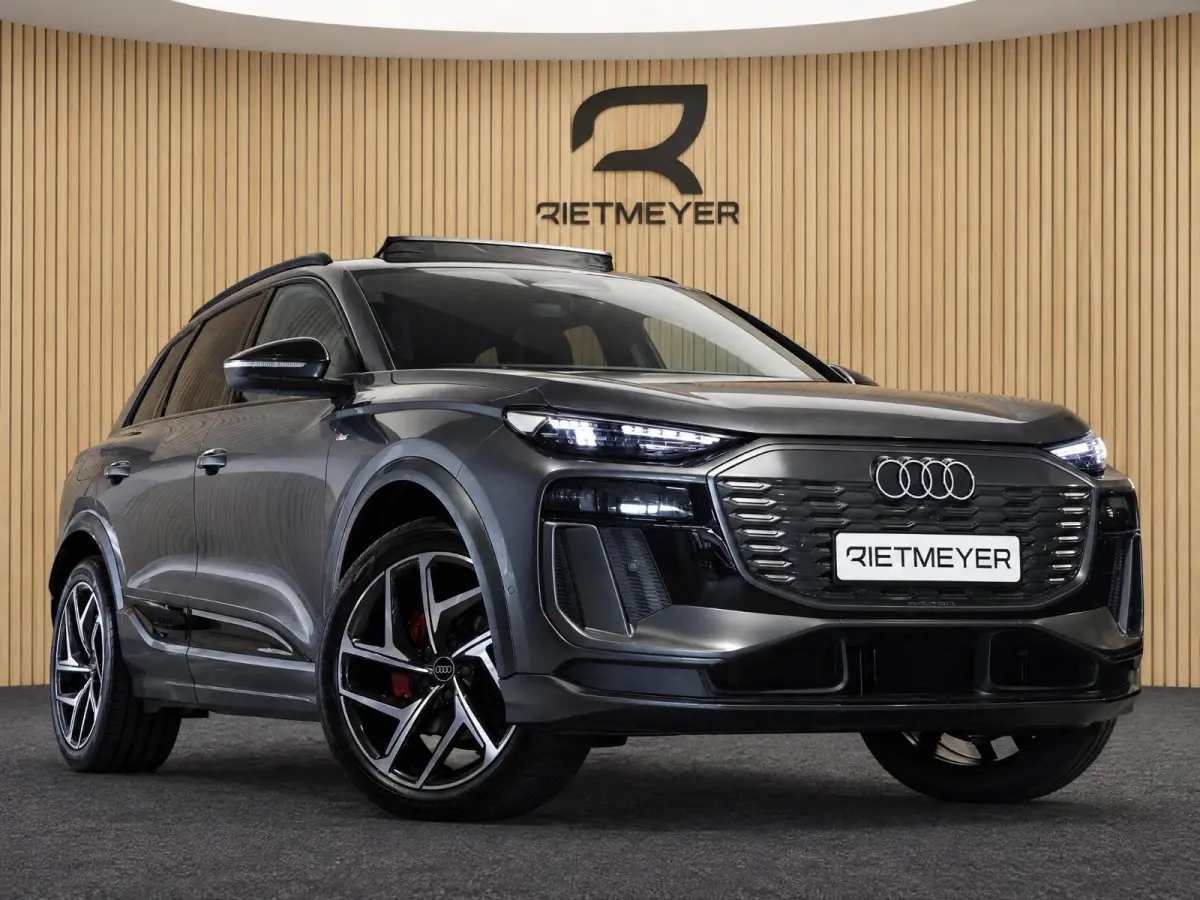 S edition performance 100 kWh |Pano |Elektr. Trekhaak |360° |Memory |Sfeer |ACC