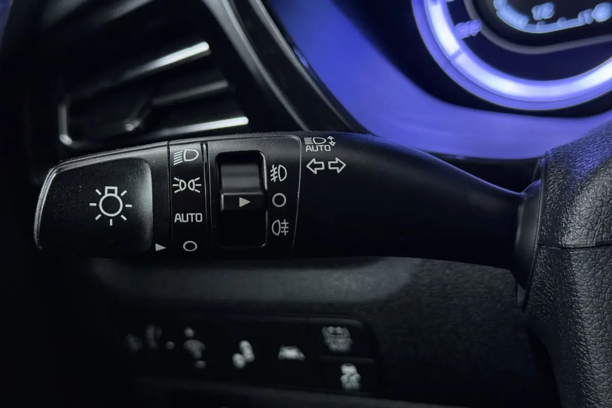 1.6 GDi Hybrid DynamicPlusLine (CAMERA, STOEL/STUUR VERWARMING, CRUISE ADAPTIEF)