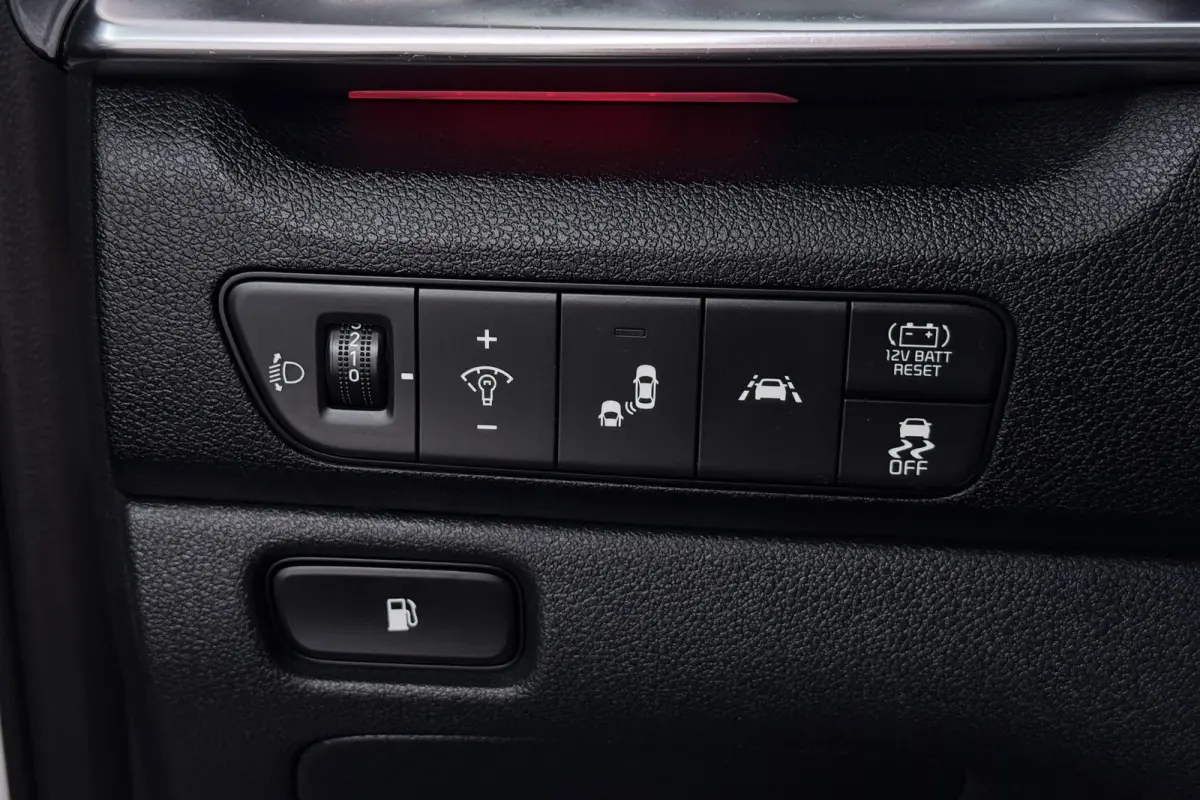 1.6 GDi Hybrid DynamicPlusLine (CAMERA, STOEL/STUUR VERWARMING, CRUISE ADAPTIEF)