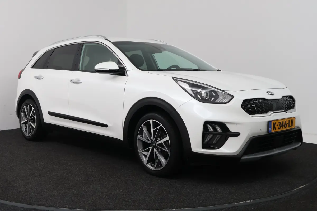1.6 GDi Hybrid DynamicPlusLine (CAMERA, STOEL/STUUR VERWARMING, CRUISE ADAPTIEF)