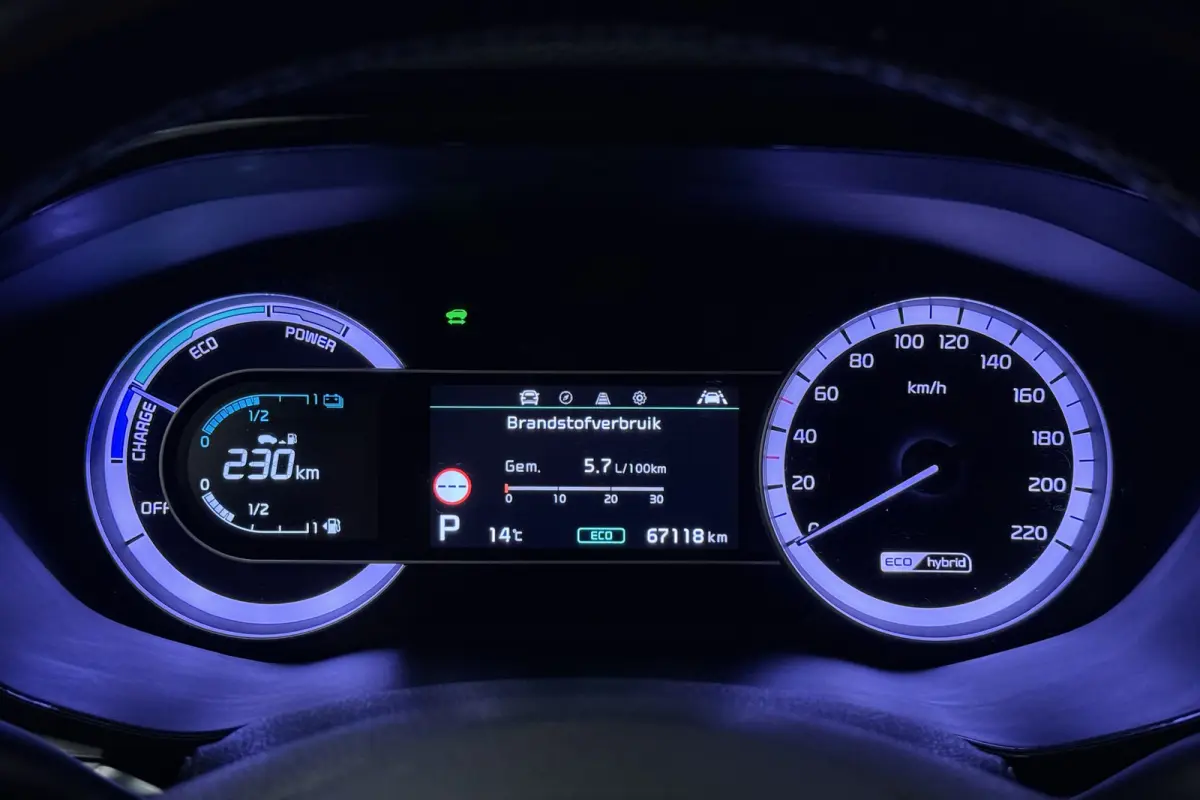 1.6 GDi Hybrid DynamicPlusLine (CAMERA, STOEL/STUUR VERWARMING, CRUISE ADAPTIEF)
