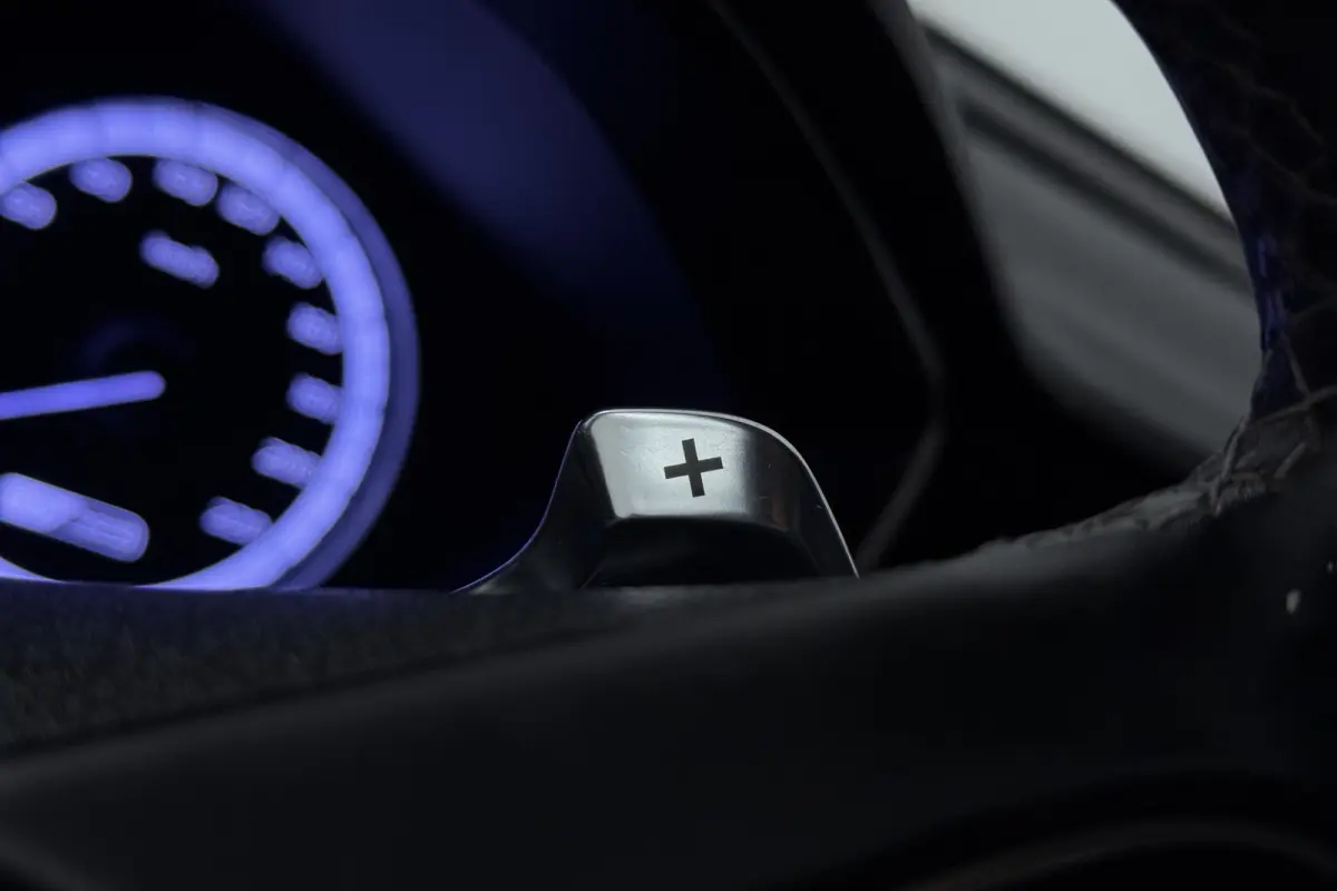 1.6 GDi Hybrid DynamicPlusLine (CAMERA, STOEL/STUUR VERWARMING, CRUISE ADAPTIEF)