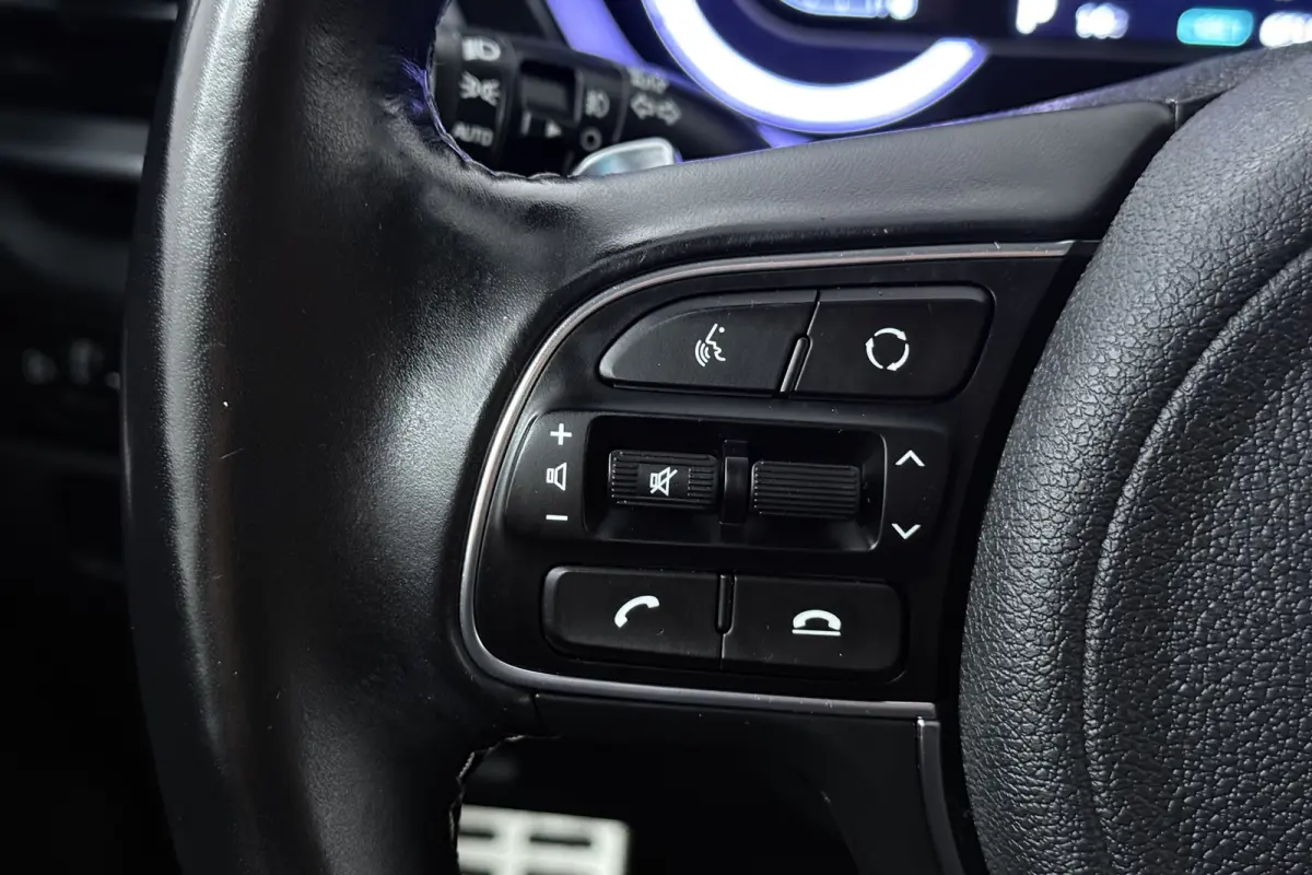 1.6 GDi Hybrid DynamicPlusLine (CAMERA, STOEL/STUUR VERWARMING, CRUISE ADAPTIEF)