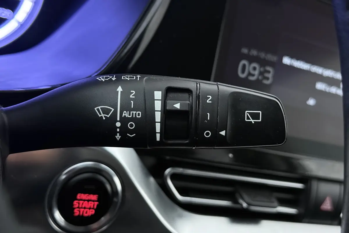 1.6 GDi Hybrid DynamicPlusLine (CAMERA, STOEL/STUUR VERWARMING, CRUISE ADAPTIEF)