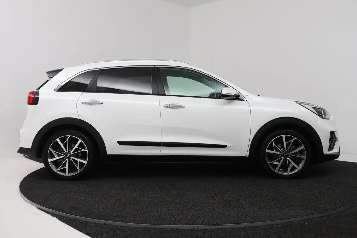 1.6 GDi Hybrid DynamicPlusLine (CAMERA, STOEL/STUUR VERWARMING, CRUISE ADAPTIEF)