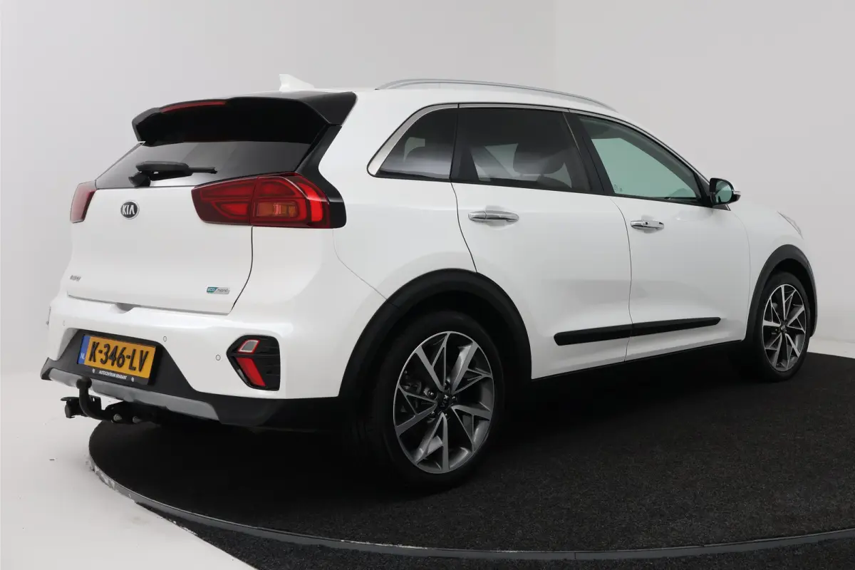 1.6 GDi Hybrid DynamicPlusLine (CAMERA, STOEL/STUUR VERWARMING, CRUISE ADAPTIEF)