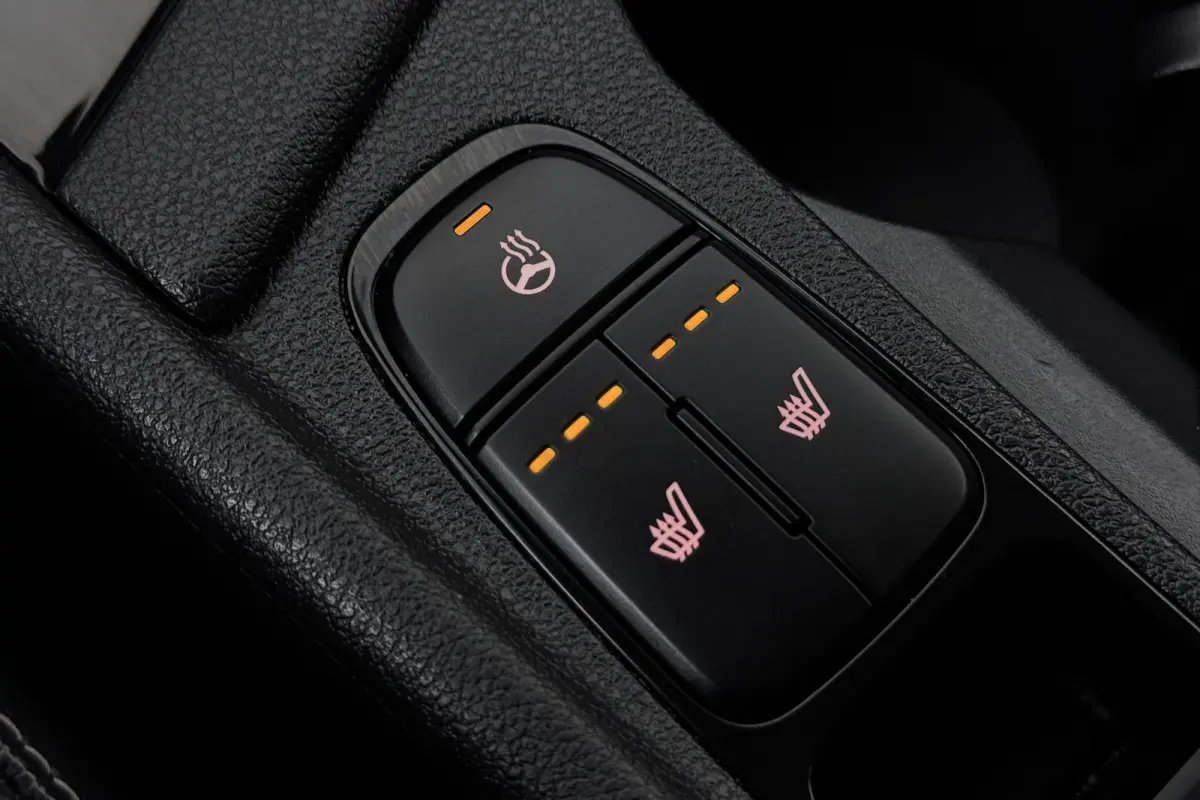 1.6 GDi Hybrid DynamicPlusLine (CAMERA, STOEL/STUUR VERWARMING, CRUISE ADAPTIEF)
