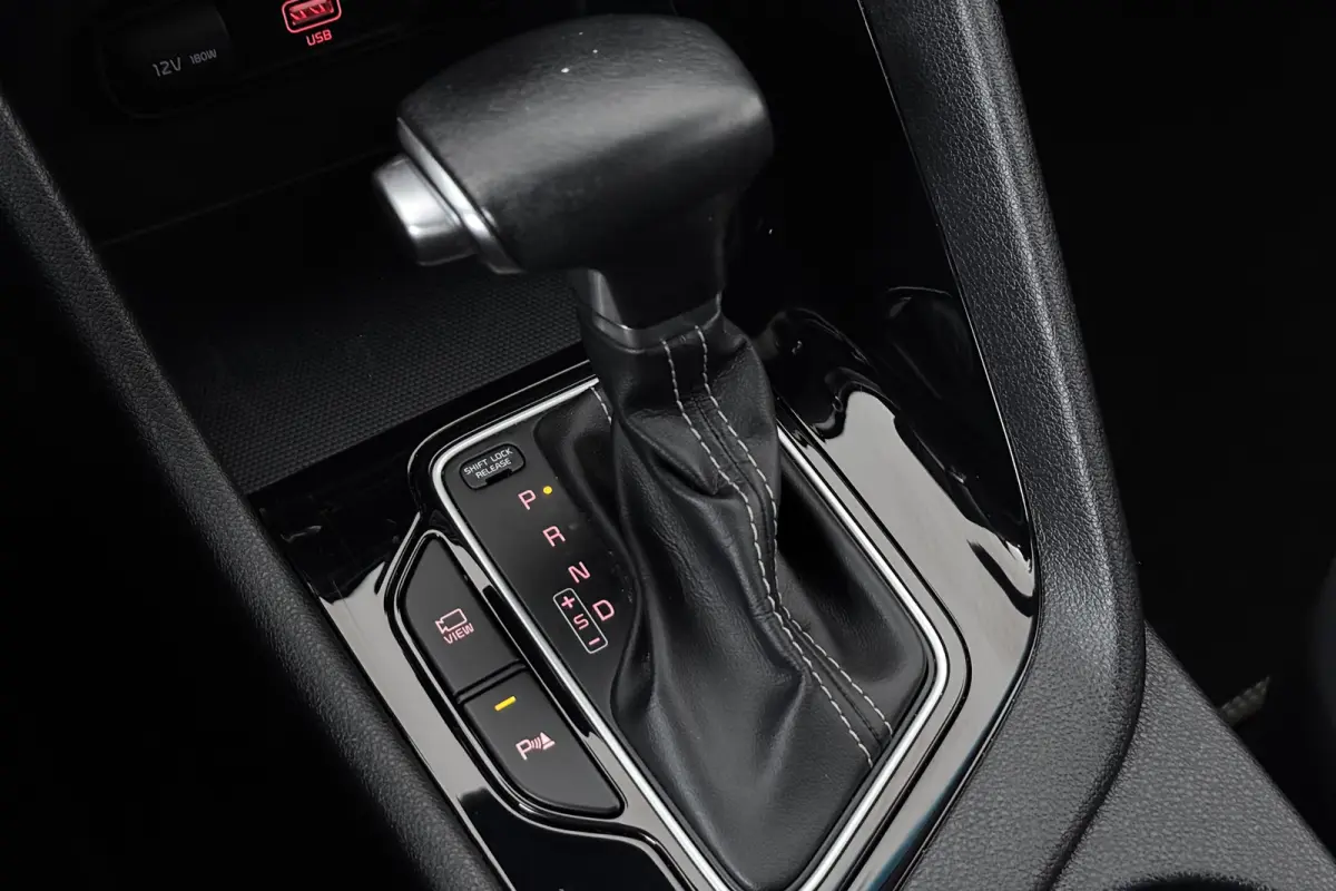 1.6 GDi Hybrid DynamicPlusLine (CAMERA, STOEL/STUUR VERWARMING, CRUISE ADAPTIEF)
