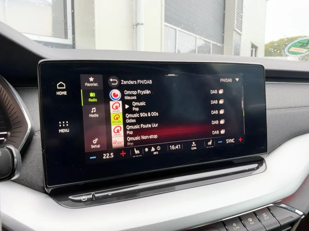 1.0 e-TSI Business Edition Plus | Carplay | Adaptive cruise | Climate | Soelverwarming | DAB | Sensoren