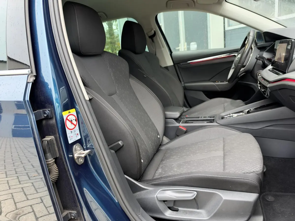 1.0 e-TSI Business Edition Plus | Carplay | Adaptive cruise | Climate | Soelverwarming | DAB | Sensoren