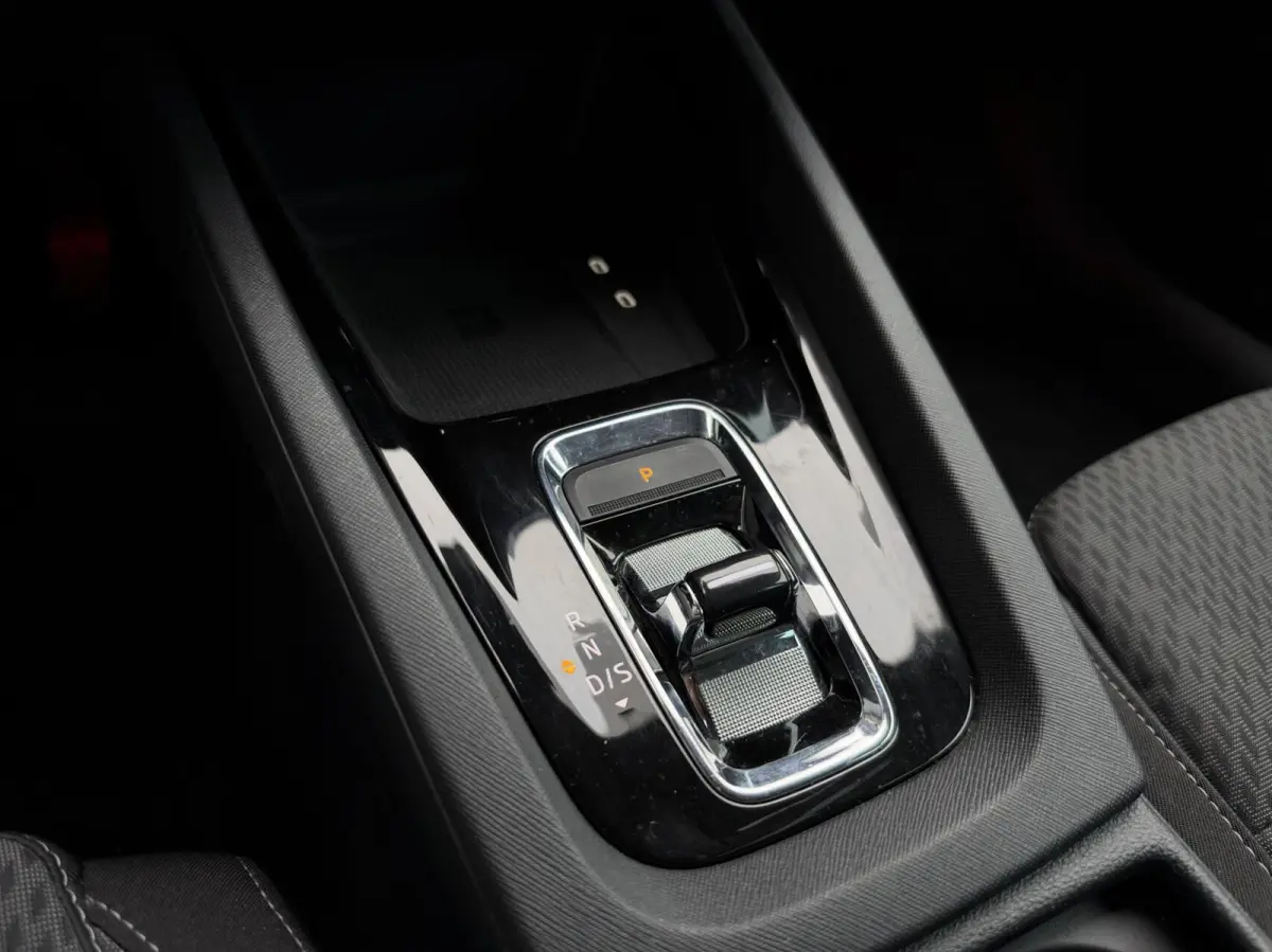 1.0 e-TSI Business Edition Plus | Carplay | Adaptive cruise | Climate | Soelverwarming | DAB | Sensoren