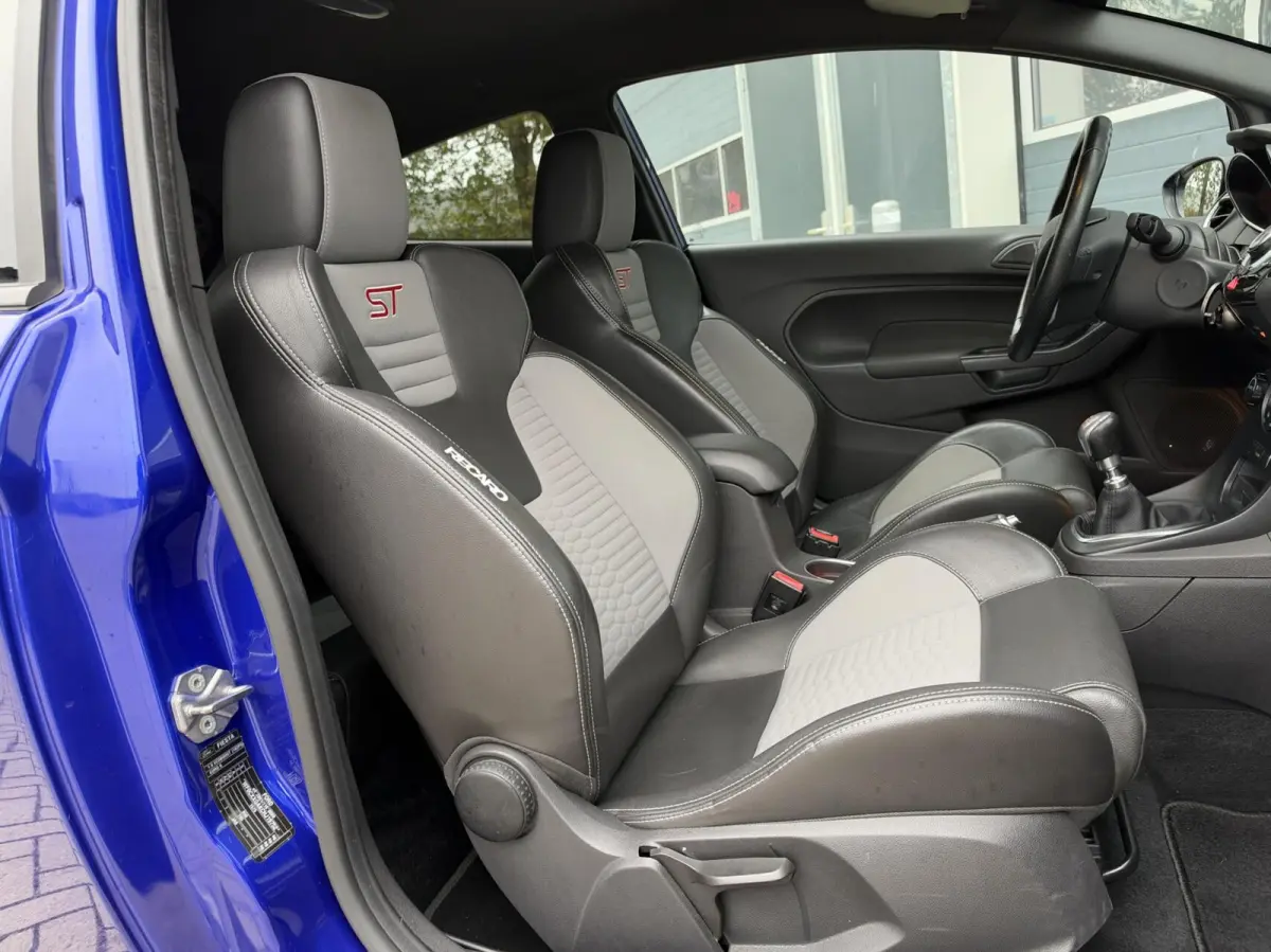 1.6 ST 182 PK | Half Leder | Navigatie | Climate | Sensoren | Stoelverwarming