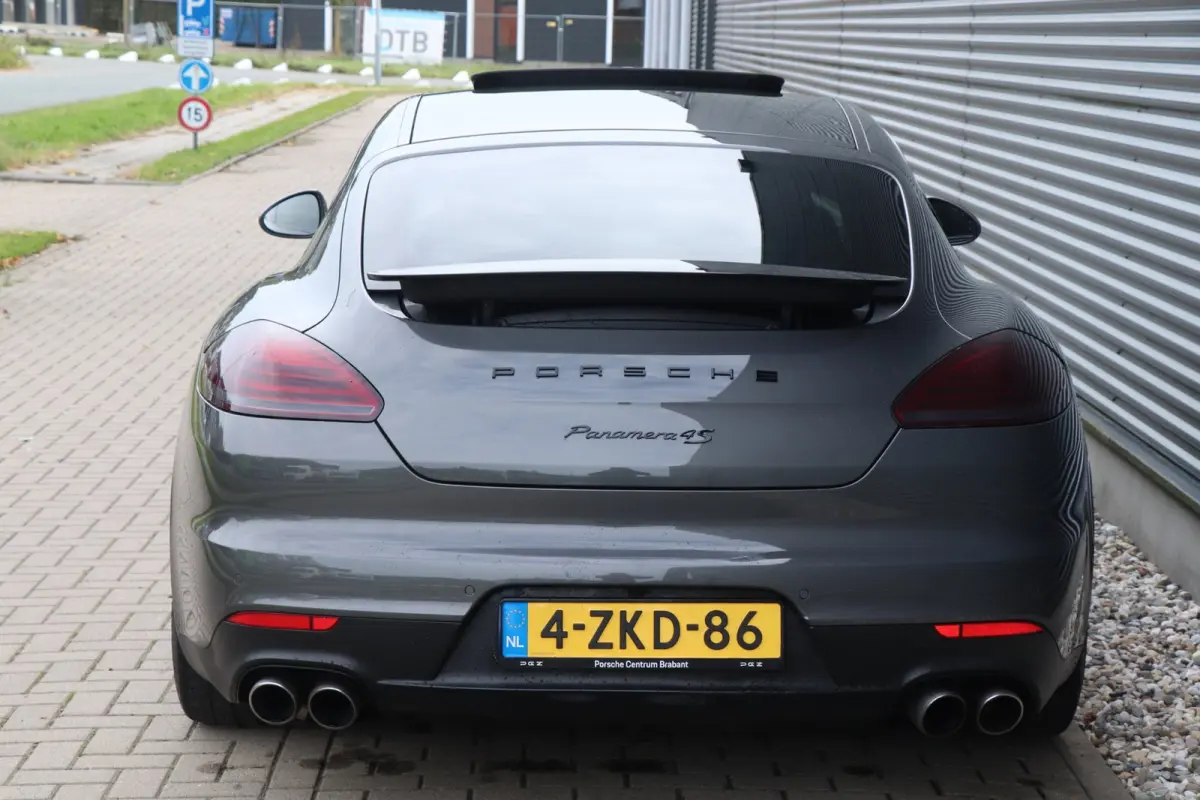 3.0 4S Executive | Pano | Sport | Bose | VOL!