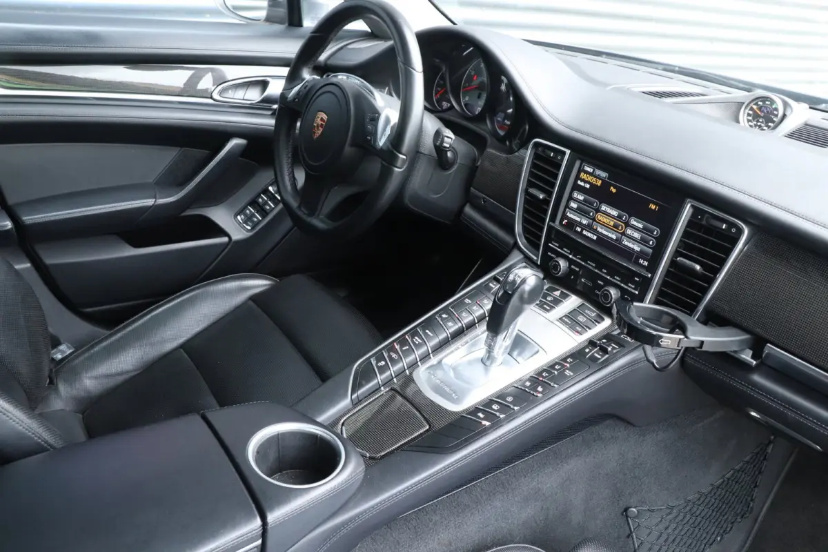 3.0 4S Executive | Pano | Sport | Bose | VOL!